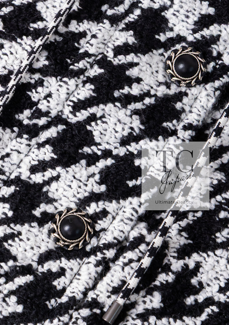 CHANEL 16B Black White Houndstooth Hooded Zip Coat 38 40 42 シャネル ブラック ホワイト 千鳥格子 ジッパー フード付き コート 即発