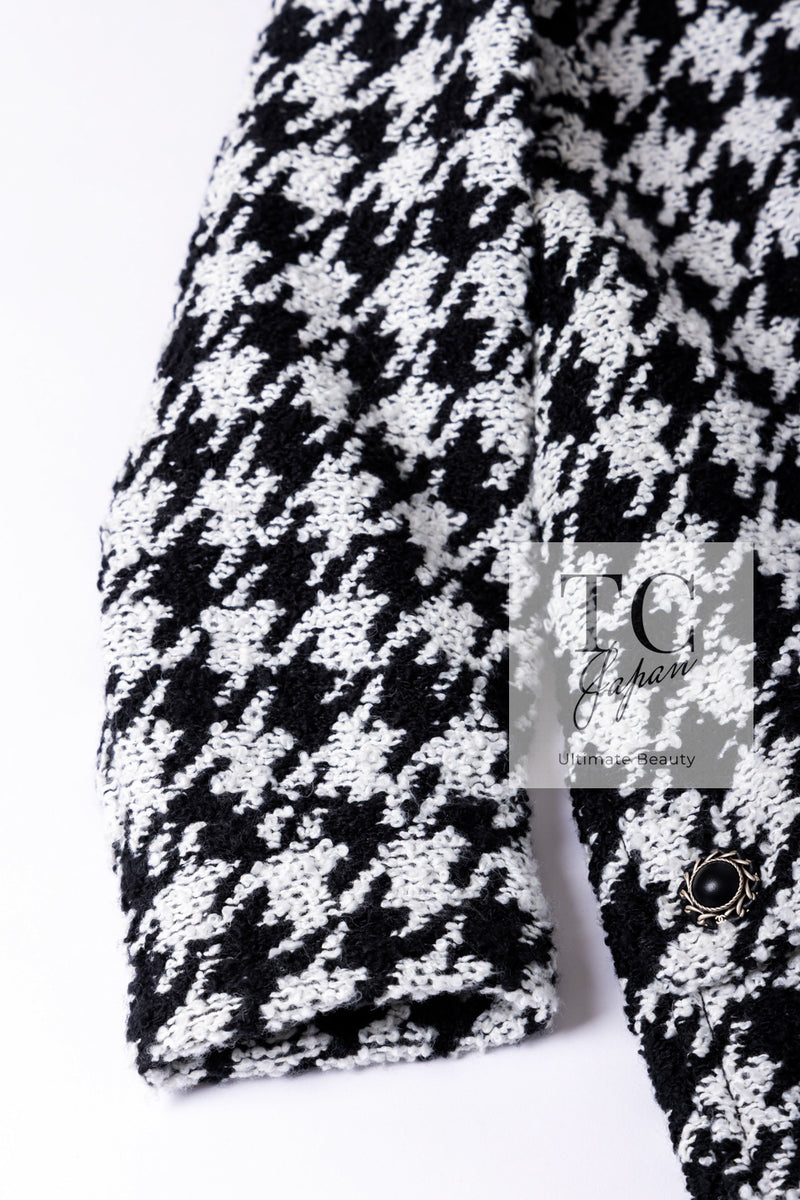 CHANEL 16B Black White Houndstooth Hooded Zip Coat 38 40 42 シャネル ブラック ホワイト 千鳥格子 ジッパー フード付き コート 即発
