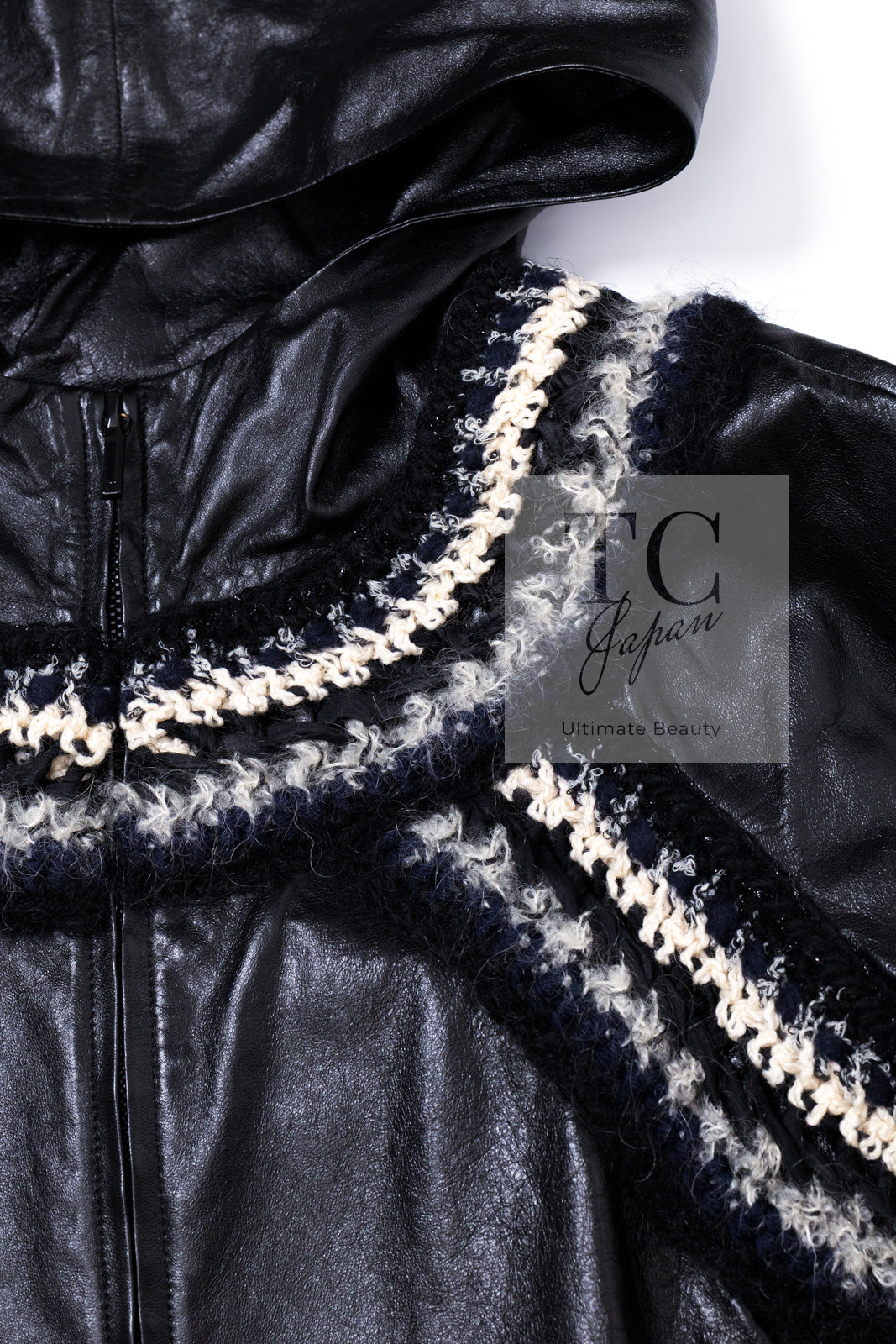 シャネル コート CHANEL 13B ブラック レザー トリム ラム ブレイド