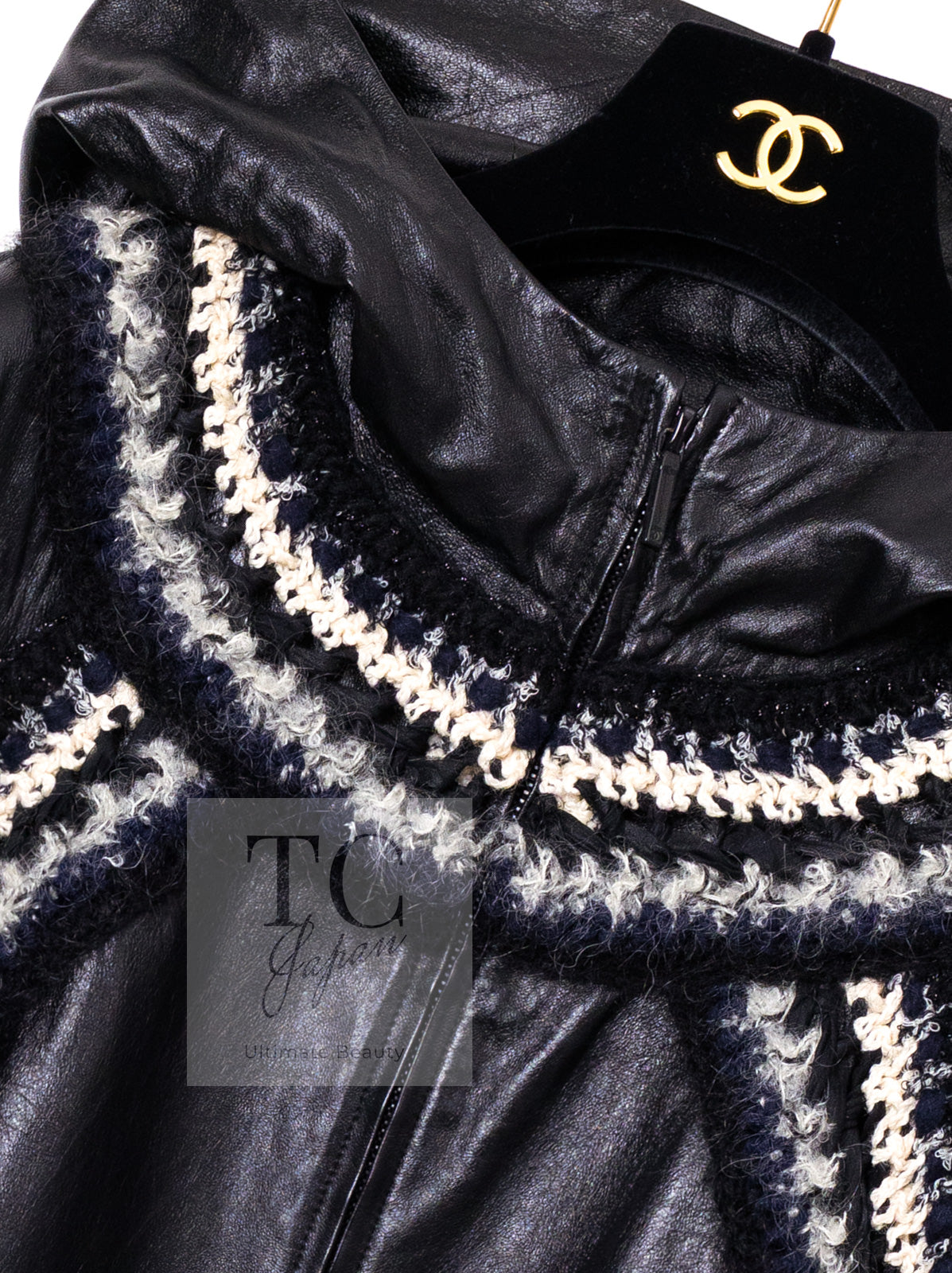 シャネル コート CHANEL 13B ブラック レザー トリム ラム ブレイド