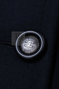 CHANEL 17B Black Dark Navy Wool CC Logo Button Double Coat 38 40 シャネル ブラック ダーク ネイビー ウール CC ロゴボタン ダブル コート 即発