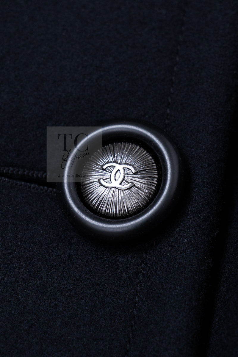 CHANEL 17B Black Dark Navy Wool CC Logo Button Double Coat 38 40 シャネル ブラック ダーク ネイビー ウール CC ロゴボタン ダブル コート 即発