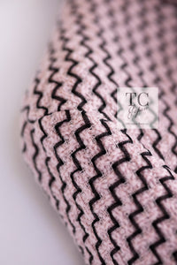 CHANEL 16PF Mauve Pink Black Ribbon Wool Tweed Coat 36 シャネル モーブピンク ブラック リボン ウール ツイード コート 即発