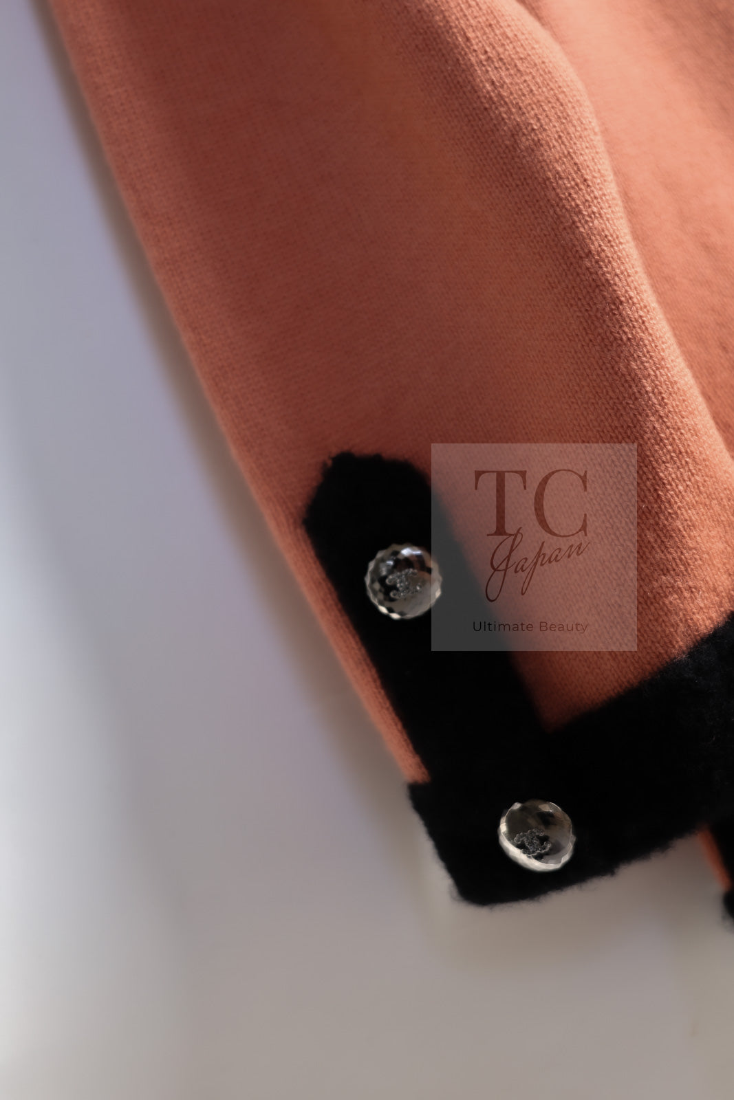 CHANEL 21B Beige Orange Black Cashmere Knit Jacket Cardigan 40 42 シャネル ベージュ オレンジ ブラック バイカラー カシミア ニット ジャケット カーディガン 即発