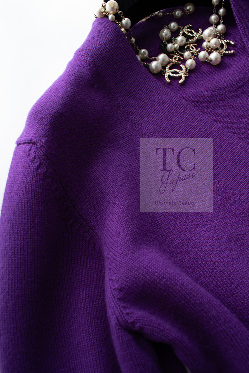 CHANEL 22PF Purple Cashmere Knit Cardigan 38 40 シャネル パープル カシミヤ ビジュー ボタン ニット カーディガン 即発