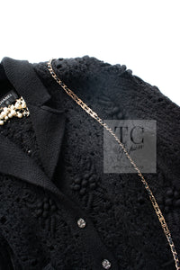 CHANEL 22C black cashmere women's cardigan / シャネル レディース ブラック カシミヤ カーディガン