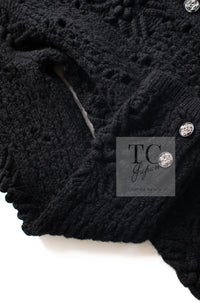 CHANEL 22C black cashmere women's cardigan / シャネル レディース ブラック カシミヤ カーディガン