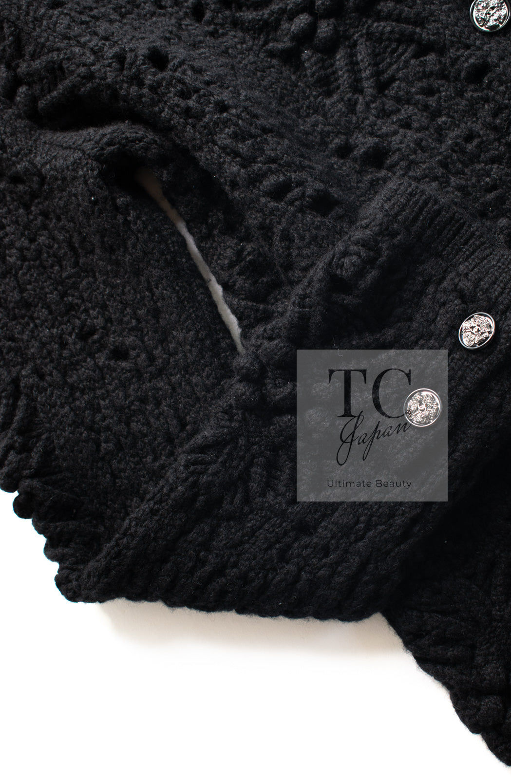 CHANEL 22C black cashmere women's cardigan / シャネル レディース ブラック カシミヤ カーディガン