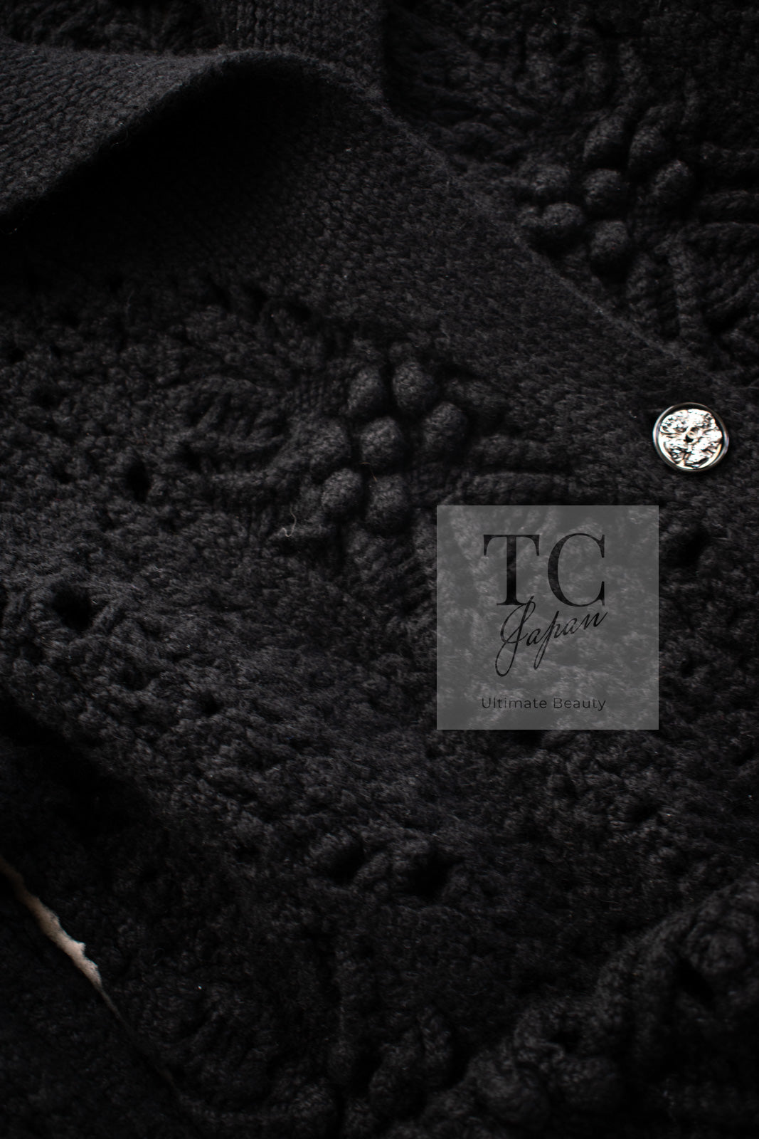 CHANEL 22C black cashmere women's cardigan / シャネル レディース ブラック カシミヤ カーディガン