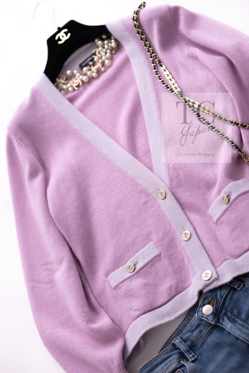 CHANEL 23S Puple Pink CC Logo Buttons Cashmere Knit Cardigan 38 シャネル パープル ピンク ココ マーク ボタン カシミヤ 100% ニット カーディガン 即発