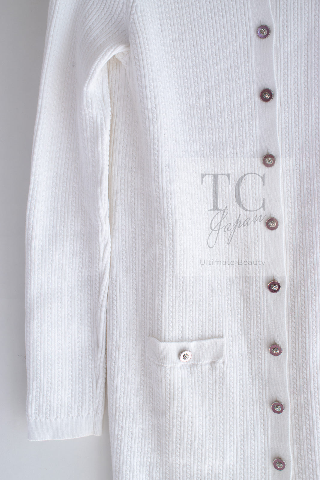 CHANEL 22PS White Cotton Lion Buttons Long Cardigan 36 シャネル ホワイト コットン ライオン ボタン ロング ニット カーディガン 即発
