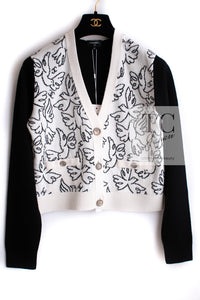 CHANEL 22C White Black Bird Pattern Cashmere Knit Cardigan 38 40 シャネル ホワイト ブラック トリ柄 カシミヤ ニット カーディガン 即発