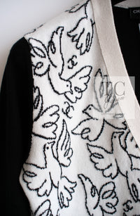 CHANEL 22C White Black Bird Pattern Cashmere Knit Cardigan 36 38 40 シャネル ホワイト ブラック トリ柄 カシミヤ ニット カーディガン 即発