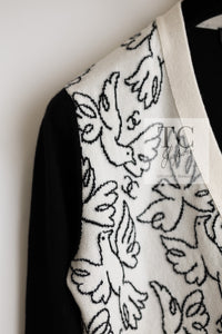 CHANEL 22C White Black Bird Pattern Cashmere Knit Cardigan 38 40 シャネル ホワイト ブラック トリ柄 カシミヤ ニット カーディガン 即発