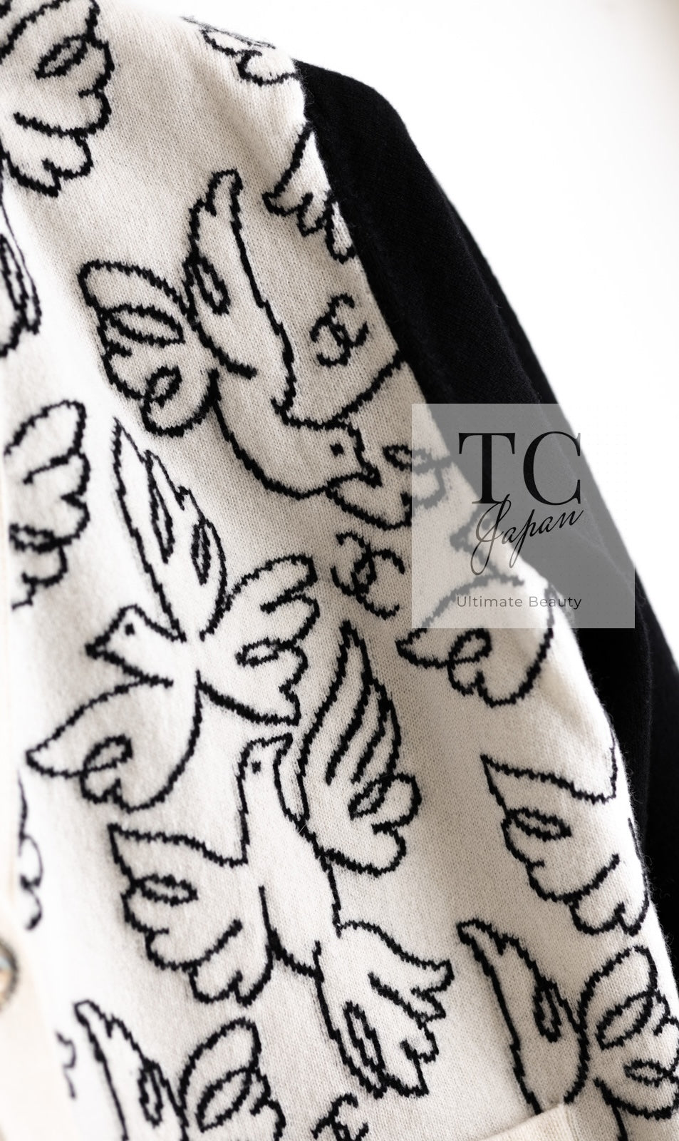 CHANEL 22C White Black Bird Pattern Cashmere Knit Cardigan 36 38 40 シャネル ホワイト ブラック トリ柄 カシミヤ ニット カーディガン 即発
