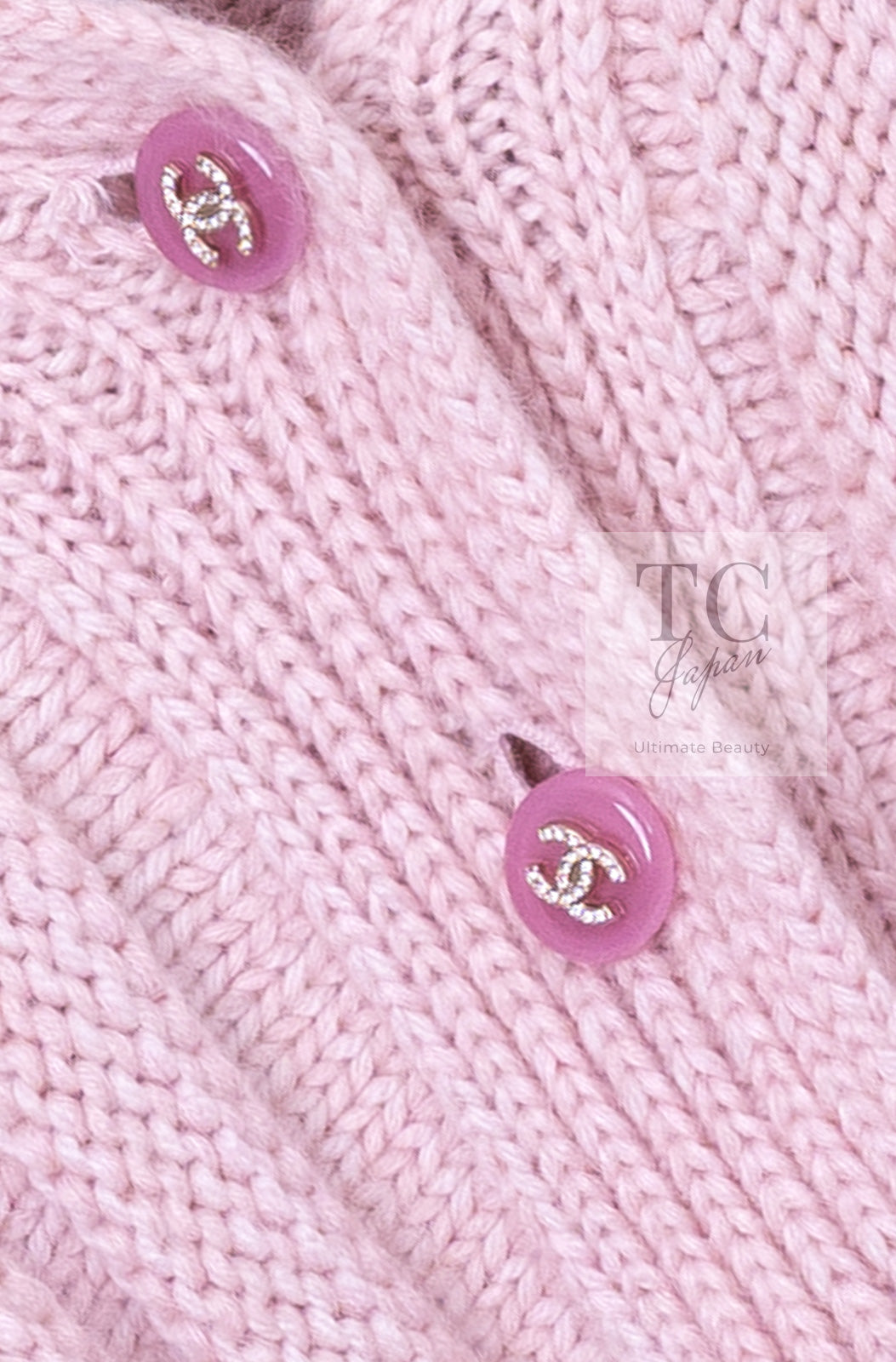 CHANEL 09A Pink Cashmere Dolman Sleeve CC Logo Buttons Knit Cardigan 40 42 44 シャネル ピンク カシミヤ ドルマンスリーブ ココボタン ニット カーディガン 即発