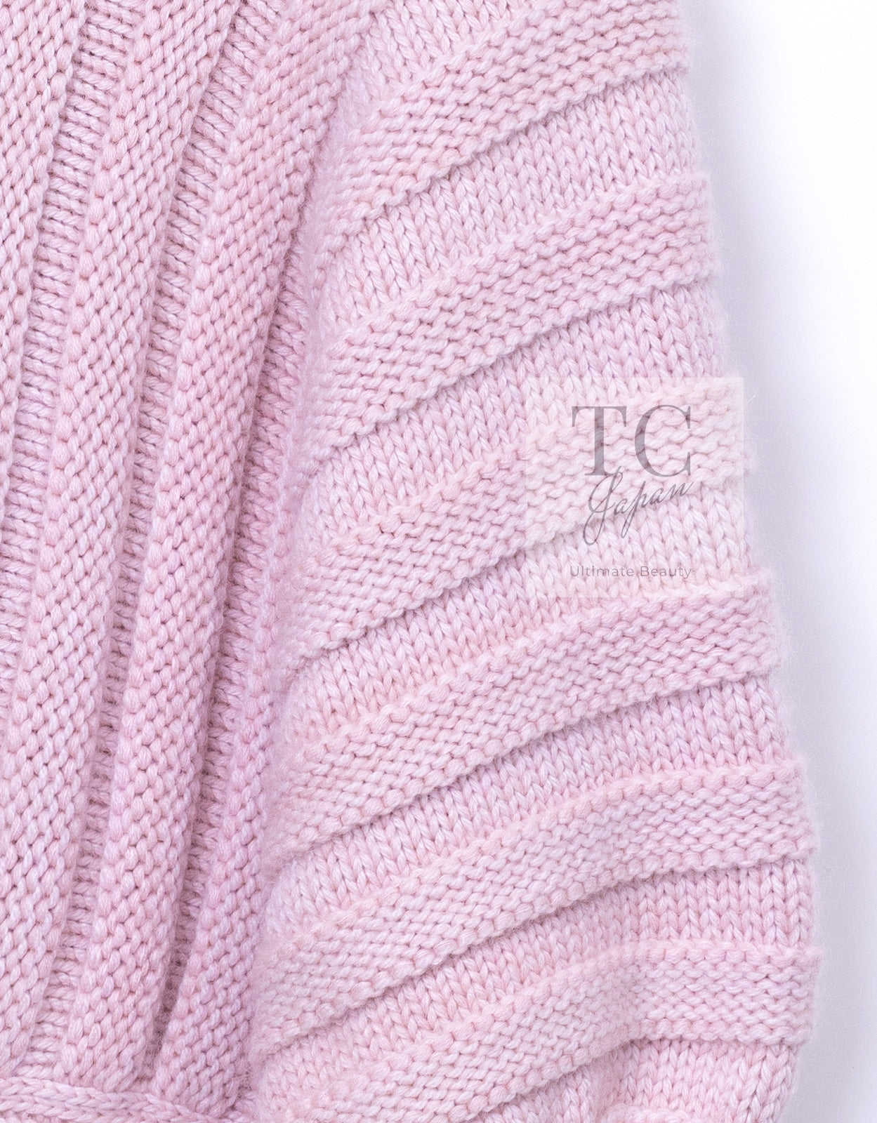 CHANEL 09A Pink Cashmere Dolman Sleeve CC Logo Buttons Knit Cardigan 40 42 44 シャネル ピンク カシミヤ ドルマンスリーブ ココボタン ニット カーディガン 即発