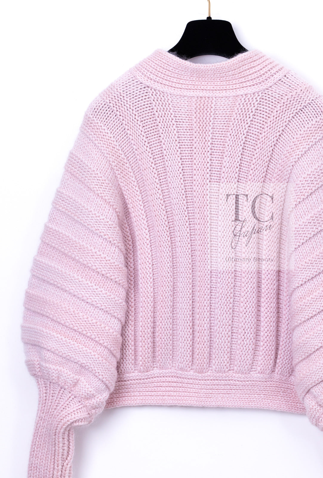 CHANEL 09A Pink Cashmere Dolman Sleeve CC Logo Buttons Knit Cardigan 40 42 44 シャネル ピンク カシミヤ ドルマンスリーブ ココボタン ニット カーディガン 即発