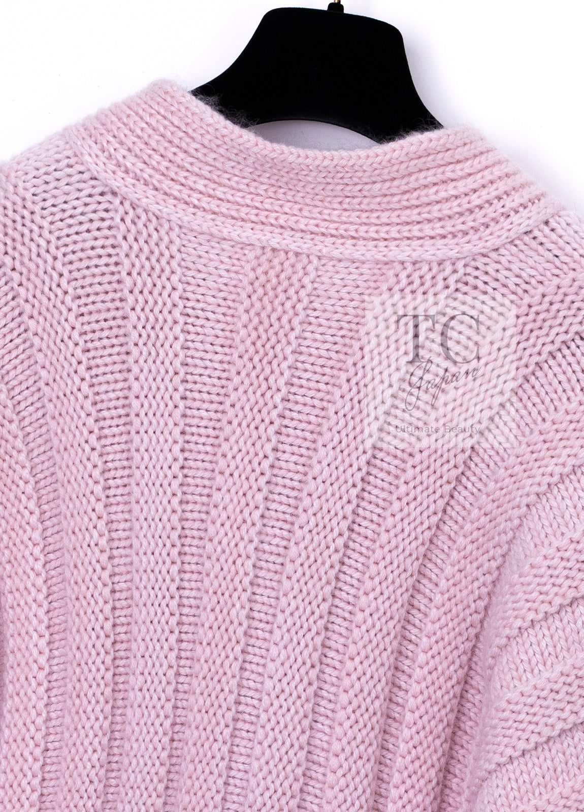 CHANEL 09A Pink Cashmere Dolman Sleeve CC Logo Buttons Knit Cardigan 40 42 44 シャネル ピンク カシミヤ ドルマンスリーブ ココボタン ニット カーディガン 即発