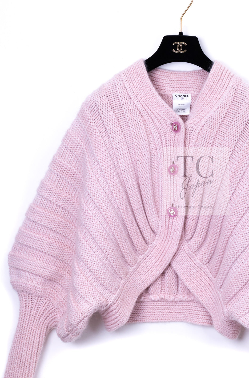 CHANEL 09A Pink Cashmere Dolman Sleeve CC Logo Buttons Knit Cardigan 40 42 44 シャネル ピンク カシミヤ ドルマンスリーブ ココボタン ニット カーディガン 即発