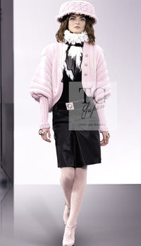 CHANEL 09A Pink Cashmere Dolman Sleeve CC Logo Buttons Knit Cardigan 40 42 44 シャネル ピンク カシミヤ ドルマンスリーブ ココボタン ニット カーディガン 即発