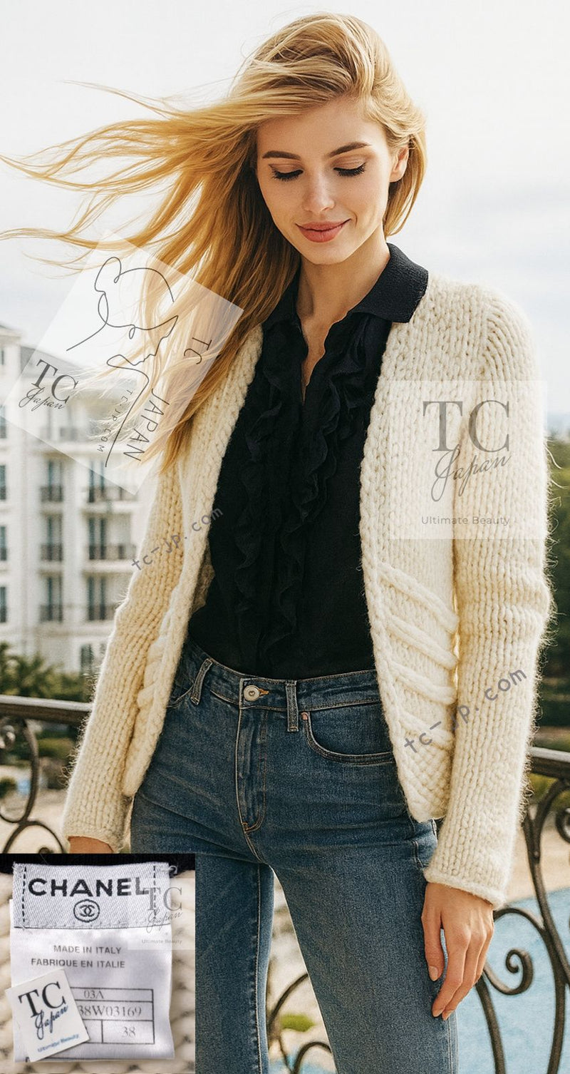 CHANEL 03A Ivory Creme Black Frill Wool Knit Cardigan 38 シャネル アイボリー クリーム ブラック フリル ウール ニット カーディガン 即発