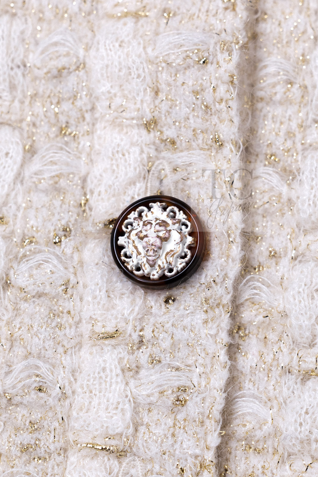 CHANEL 17PF Ivory Gold Metallic Super Soft Stretched Knit Cardigan 34 シャネル アイボリー ゴールド ふわふわ ニット ストレッチ カーディガン 即発