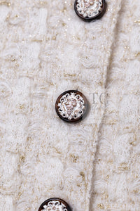 CHANEL 17PF Ivory Gold Metallic Super Soft Stretched Knit Cardigan Lion CC Button 38 シャネル アイボリー ゴールド ふわふわ ニット ストレッチ カーディガン ライオン CC ボタン 即発