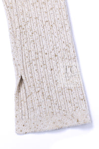 CHANEL 17PF Ivory Gold Metallic Super Soft Stretched Knit Cardigan Lion CC Button 38 シャネル アイボリー ゴールド ふわふわ ニット ストレッチ カーディガン ライオン CC ボタン 即発