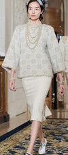 CHANEL 17PF Ivory Gold Metallic Super Soft Stretched Knit Cardigan Lion CC Button 38 シャネル アイボリー ゴールド ふわふわ ニット ストレッチ カーディガン ライオン CC ボタン 即発