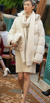 CHANEL 17PF Ivory Gold Metallic Super Soft Stretched Knit Cardigan Lion CC Button 38 シャネル アイボリー ゴールド ふわふわ ニット ストレッチ カーディガン ライオン CC ボタン 即発
