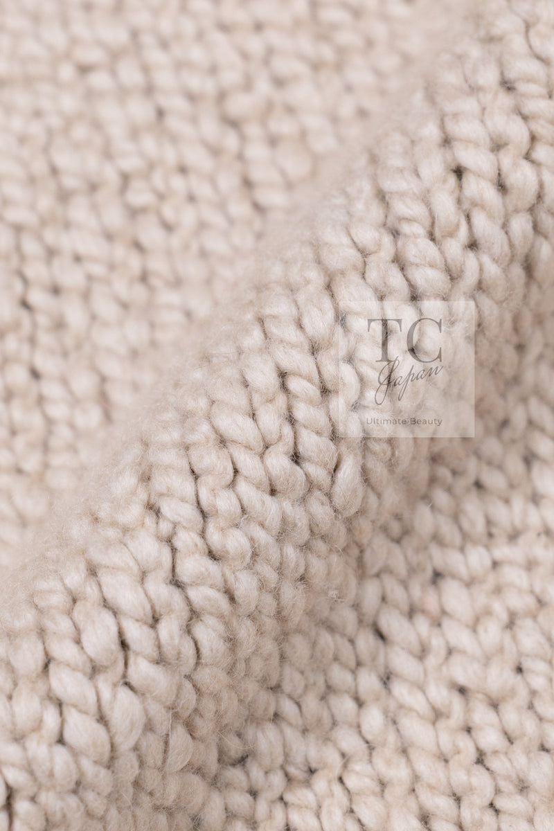 CHANEL 05A Beige Fringe Cashmere Knit Jacket Cardigan 34 36 シャネル ベージュ フリンジ カシミヤ ニット ジャケット カーディガン 即発