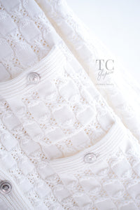 CHANEL 14S White Ivory Silver CC Logo Buttons Knit Cardigan 36 シャネル ホワイト アイボリー シルバー CC ロゴ ココ ボタン ニット カーディガン 即発