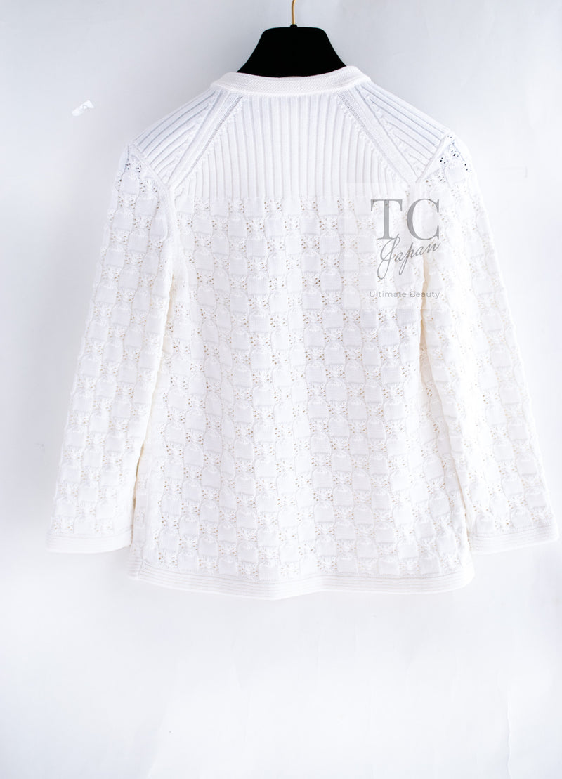 CHANEL 14S White Ivory Silver CC Logo Buttons Knit Cardigan 36 シャネル ホワイト アイボリー シルバー CC ロゴ ココ ボタン ニット カーディガン 即発