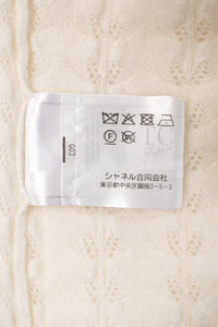 CHANEL 24PA Off White CC Logo Button Cashmere Knit Cardigan 36 38 シャネル オフホワイト ココボタン カシミヤ ニット カーディガン 即発