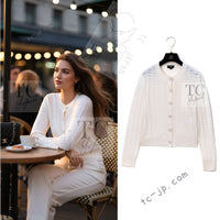 CHANEL 24PA Off White CC Logo Button Cashmere Knit Cardigan 36 38 シャネル オフホワイト ココボタン カシミヤ ニット カーディガン 即発