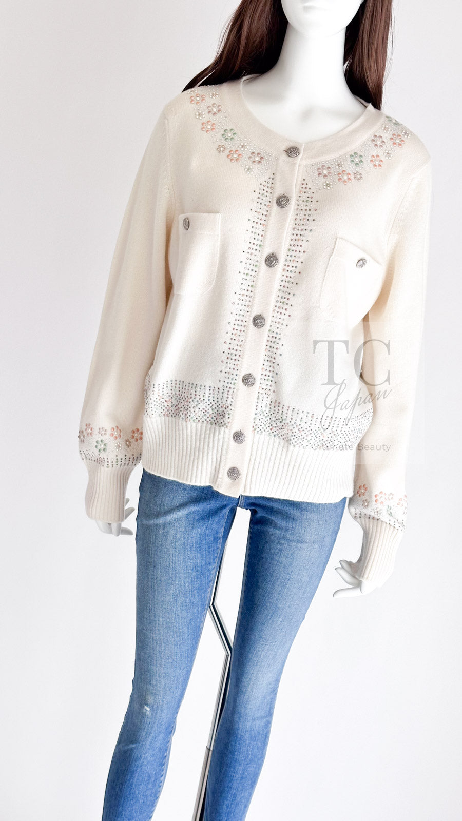 CHANEL 12C Ivory Cashmere 100% Swarovski Knit Cardigan 50 シャネル アイボリー カシミア スワロフスキー ニット カーディガン 即発