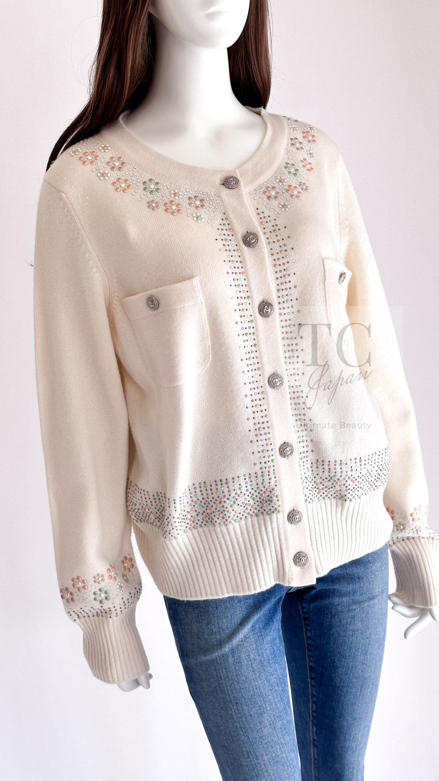 CHANEL 12C Ivory Cashmere 100% Swarovski Knit Cardigan 50 シャネル アイボリー カシミア スワロフスキー ニット カーディガン 即発