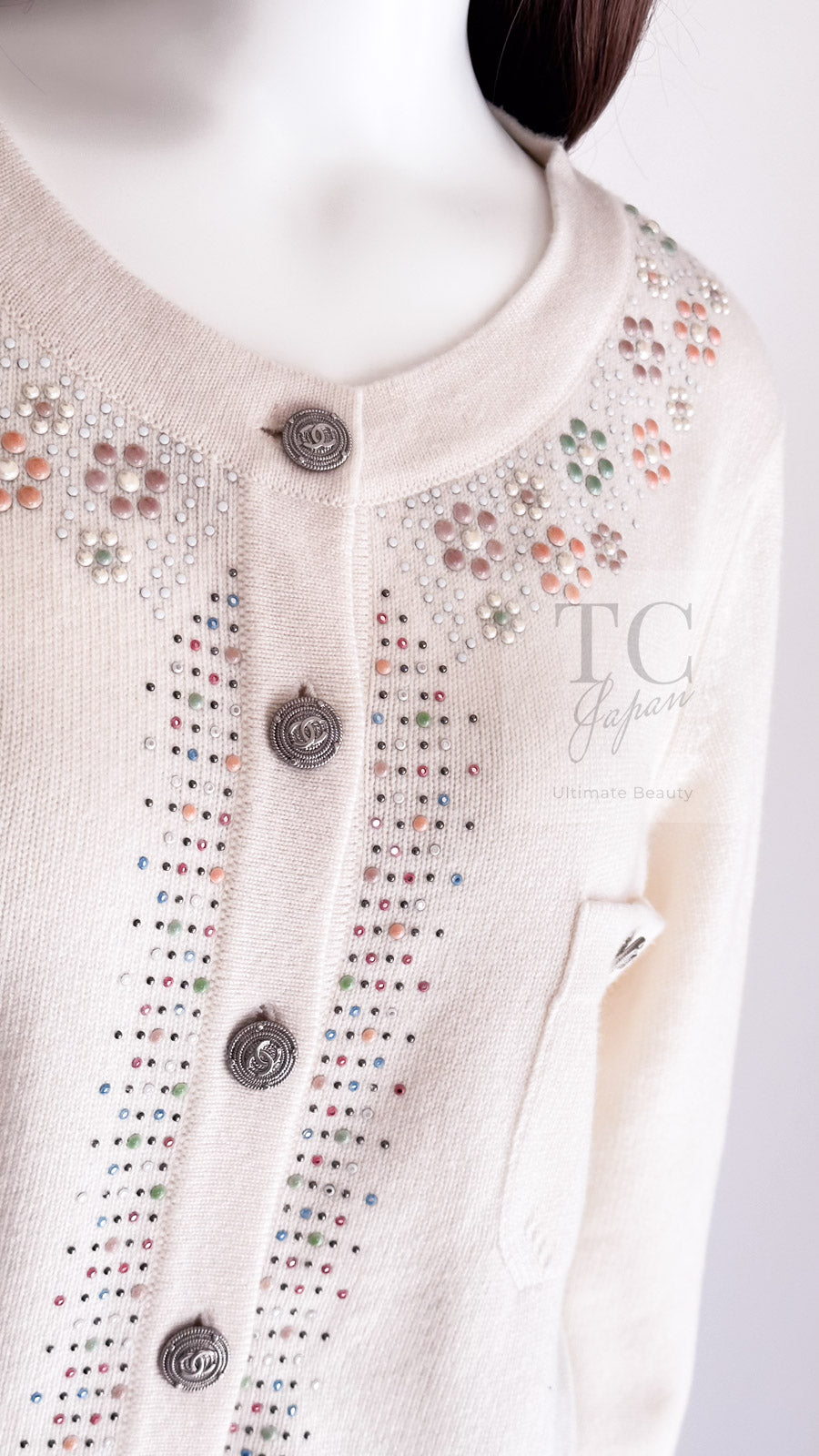 CHANEL 12C Ivory Cashmere 100% Swarovski Knit Cardigan 50 シャネル アイボリー カシミア スワロフスキー ニット カーディガン 即発