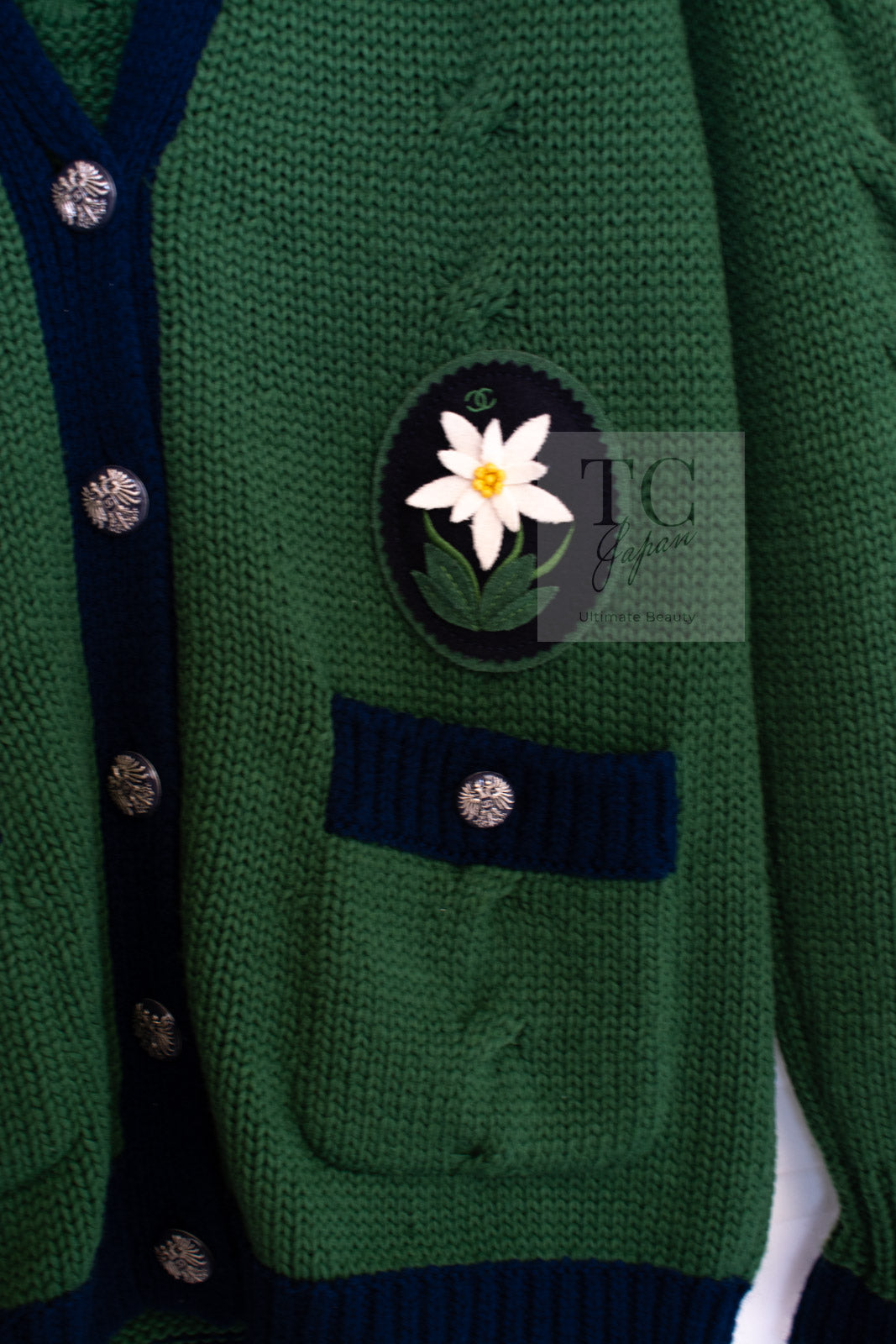 CHANEL 15PF Green Blue Flower Patch Wool Knit Cardigan 36 38 シャネル グリーン お花 ワッペン ウール ニット カーディガン 即発