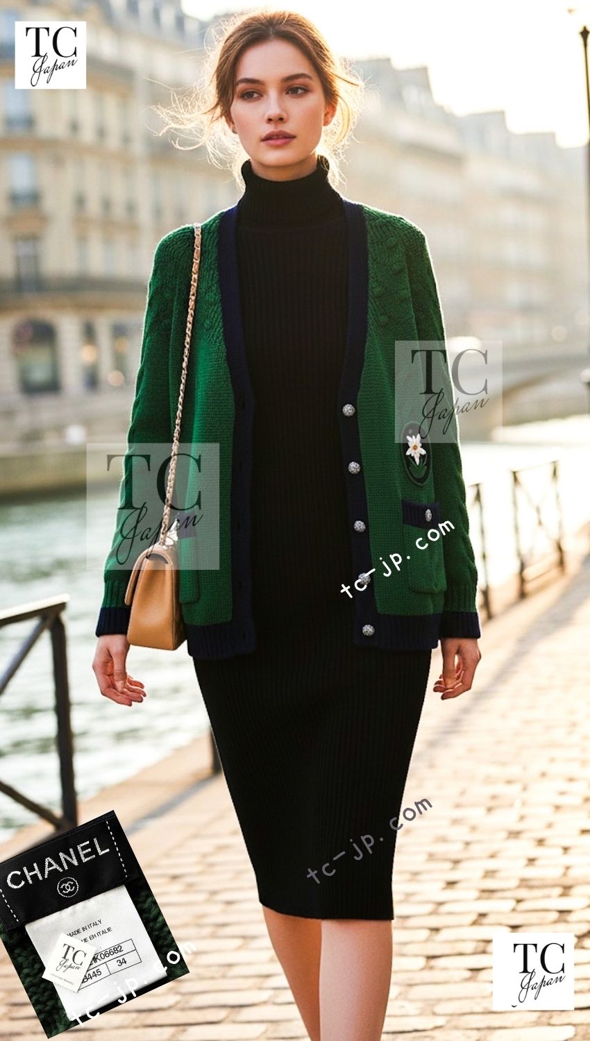 CHANEL 15PF Green Blue Flower Patch Wool Knit Cardigan 36 38 シャネル グリーン お花 ワッペン ウール ニット カーディガン 即発