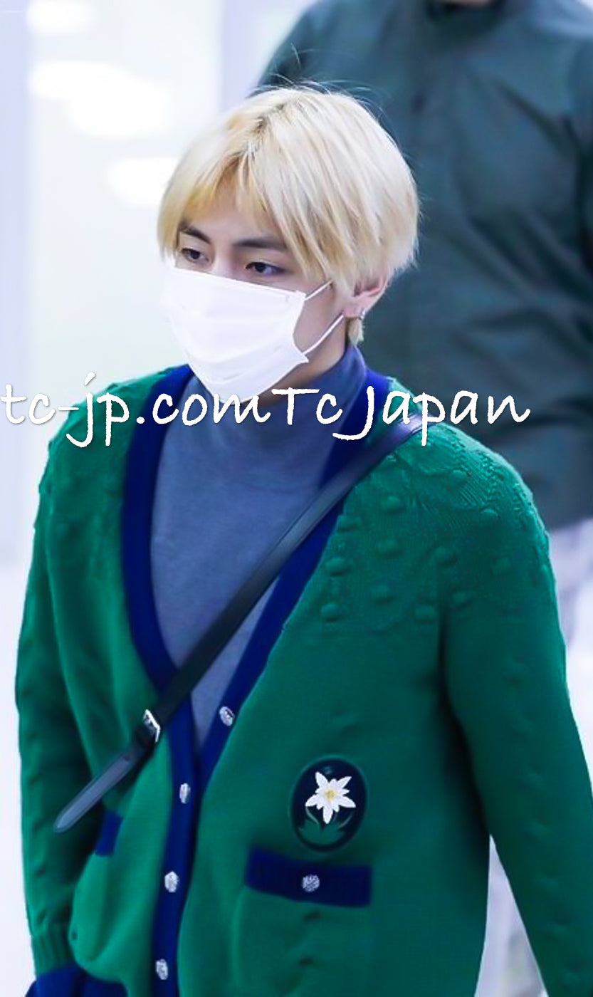 CHANEL 15PF Green Blue Flower Patch Wool Knit Cardigan 36 38 シャネル グリーン お花 ワッペン ウール ニット カーディガン 即発 - TC JAPAN