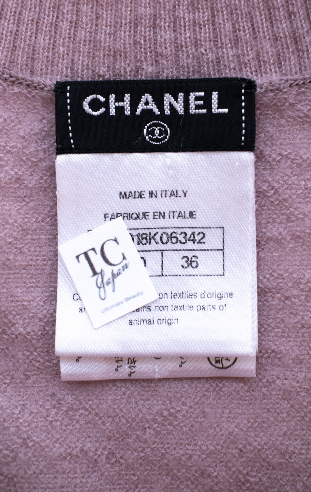 CHANEL 14B Pink CC Pearl Button Mohair Cashemre Knit Cardigan 34 36 38 シャネル ピンク CC ココボタン モヘア カシミヤ ニット カーディガン 即発 - TC JAPAN