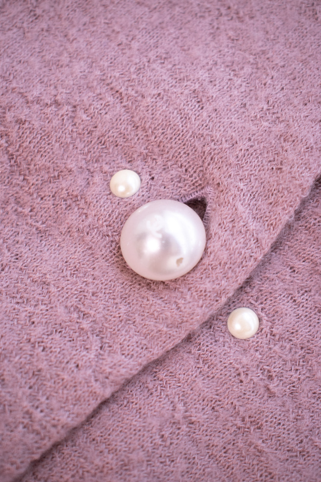 CHANEL 14B Pink CC Pearl Button Mohair Cashemre Knit Cardigan 34 36 38 シャネル ピンク CC ココボタン モヘア カシミヤ ニット カーディガン 即発 - TC JAPAN