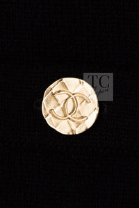 CHANEL black gold cashmere knit CC logo button women's cardigan / シャネル レディース ブラック ゴールド カシミヤ ニット CCロゴ ボタン カーディガン