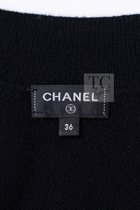 CHANEL black gold cashmere knit CC logo button women's cardigan / シャネル レディース ブラック ゴールド カシミヤ ニット CCロゴ ボタン カーディガン