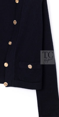 CHANEL black gold cashmere knit CC logo button women's cardigan / シャネル レディース ブラック ゴールド カシミヤ ニット CCロゴ ボタン カーディガン