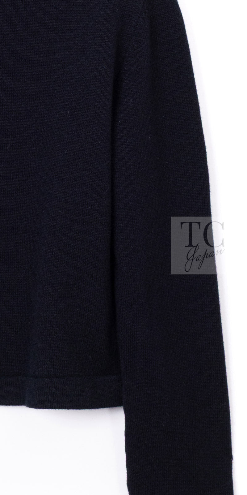 CHANEL black gold cashmere knit CC logo button women's cardigan / シャネル レディース ブラック ゴールド カシミヤ ニット CCロゴ ボタン カーディガン