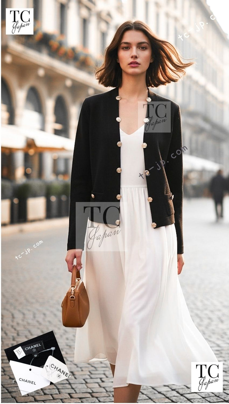 CHANEL 22PS Black Gold CC Logo Buttons Cashmere Knit Cardigan 36 シャネル ブラック ゴールド CC ロゴ ボタン カシミヤ ニット カーディガン 即発