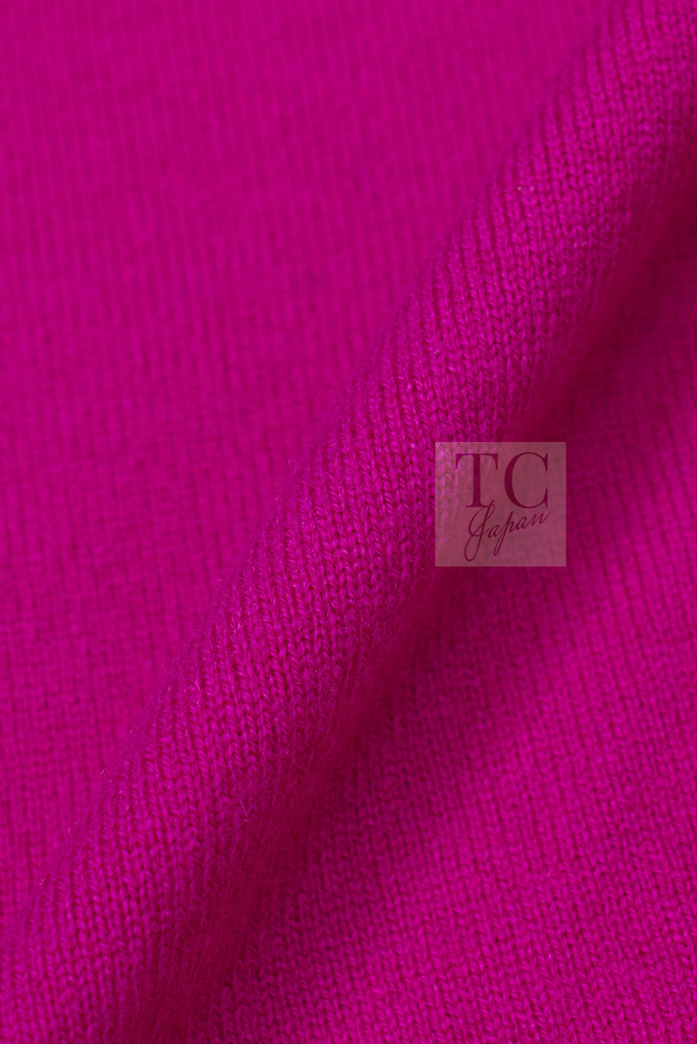 CHANEL 20PF Plum Burgundy Bicolor CC Logo Button Cashmere Knit Cardigan 38 7